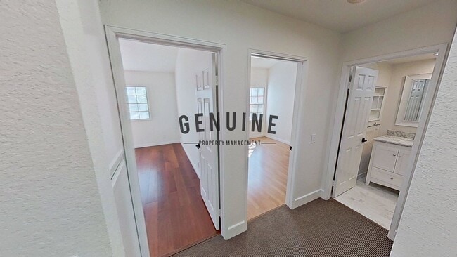 Building Photo - Move-in Special: $500 off 1st Month’s Rent on this Spacious 2 Story 3Bd 2.5Ba Townhome