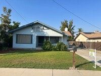 Building Photo - Centrally Located Cottage