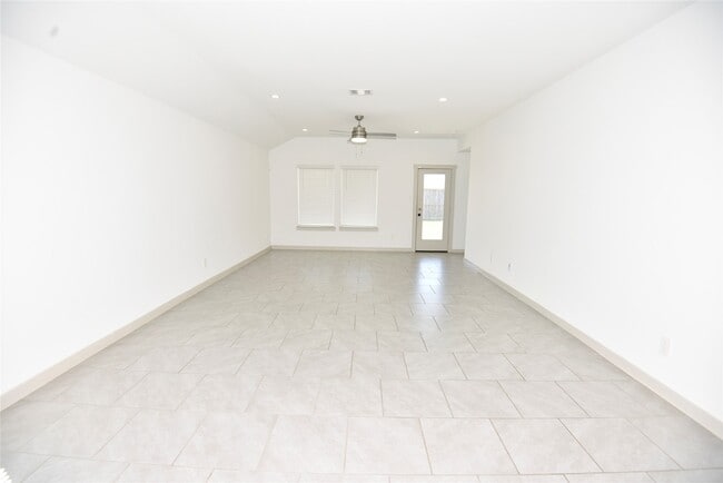 Building Photo - 1515 Cordelia Ct