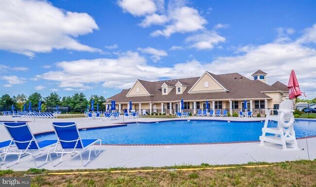 Building Photo - 110 Canterbury Ln