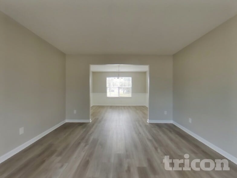 Building Photo - 232 Ermines Way