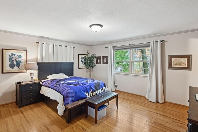 Building Photo - 6429 Mendelssohn Ln