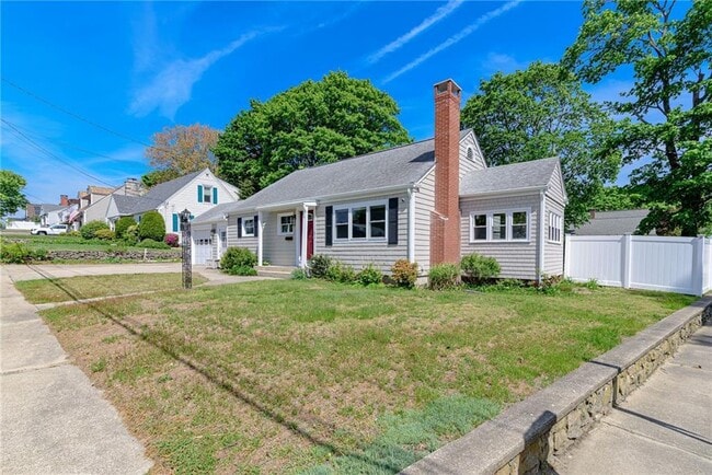 Building Photo - 76 Crossland Rd