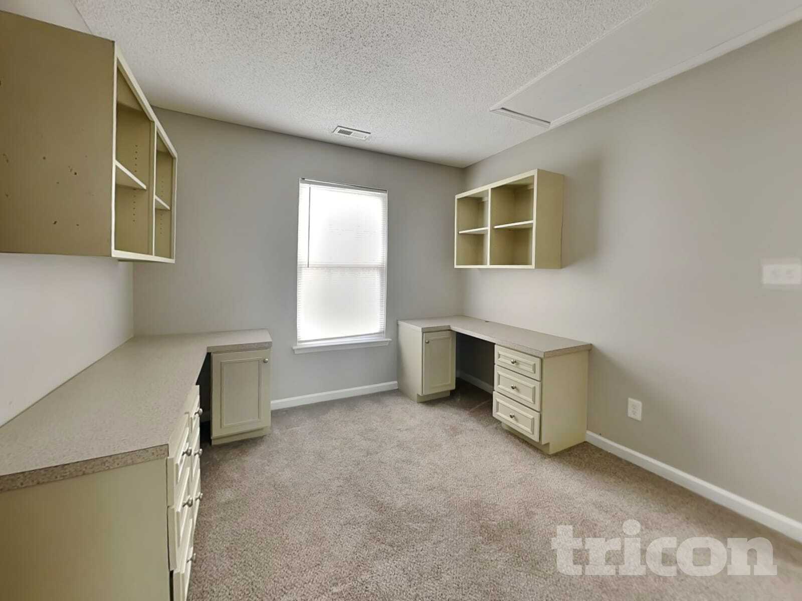 Building Photo - 4812 Silverdene St