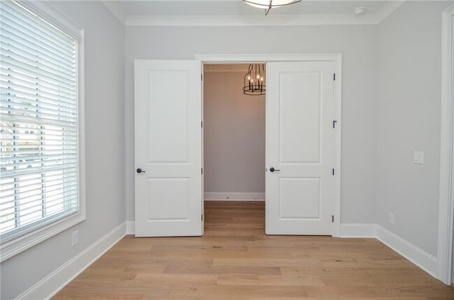 Building Photo - 3963 Enclave Wy