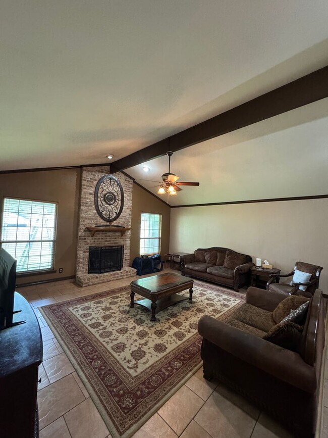 Building Photo - Rental Property