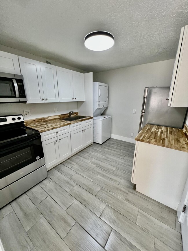 Primary Photo - 2915 Avenue N