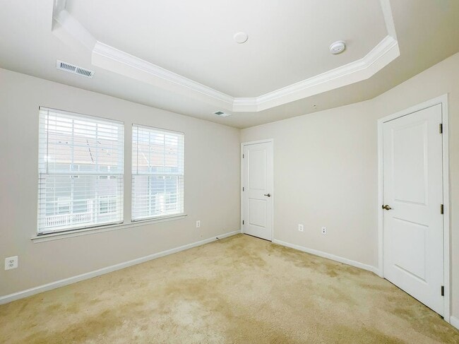 Building Photo - 72 Caswell Dr
