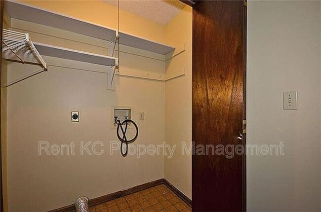 Building Photo - 1524 NE 99th St