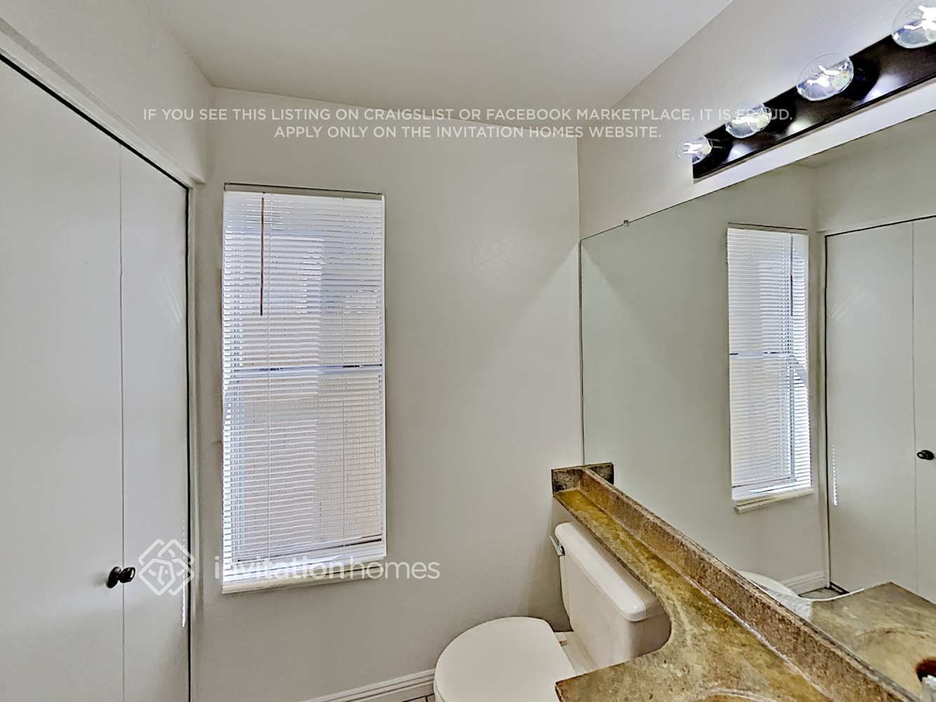 Building Photo - 4231 E Caballero Cir