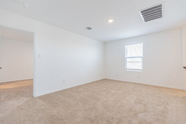 Building Photo - 5319 Hornbeck Hts