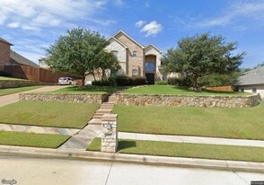Building Photo - 606 Burnet Dr