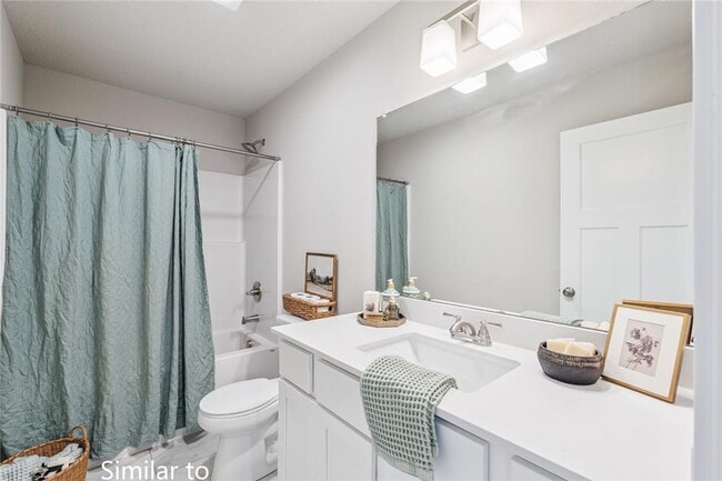 Building Photo - COMING SOON!! 3 Bed, 2.5 Bat in Pella