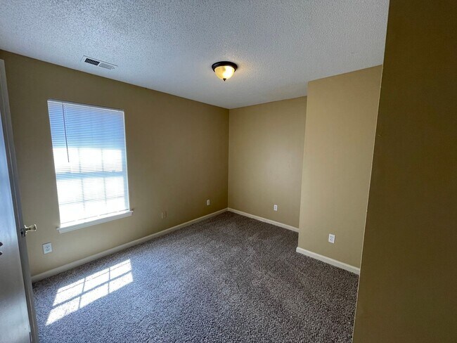 Building Photo - Grand Cordova home for rent near Shelby Farms