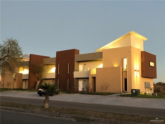 Building Photo - 11 Palm Shores