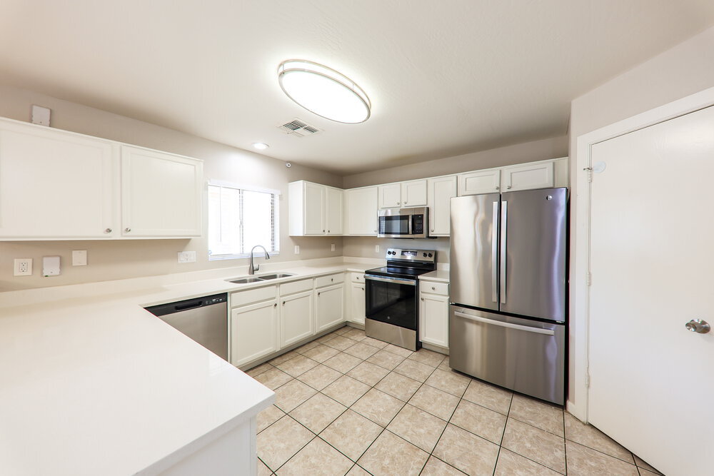 Building Photo - 12329 W Windrose Dr