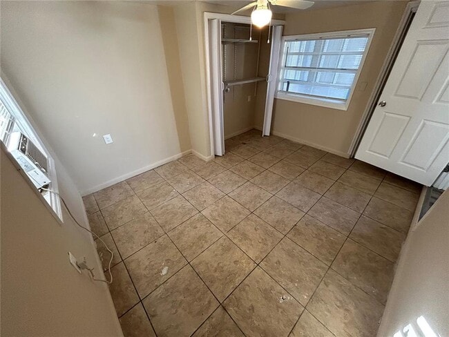 Building Photo - 3310 Lexington St