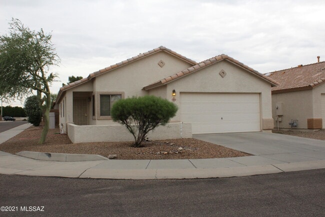 Primary Photo - 2854 W Simplicity Dr