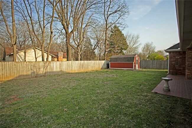 Building Photo - 310 Old Forge Dr