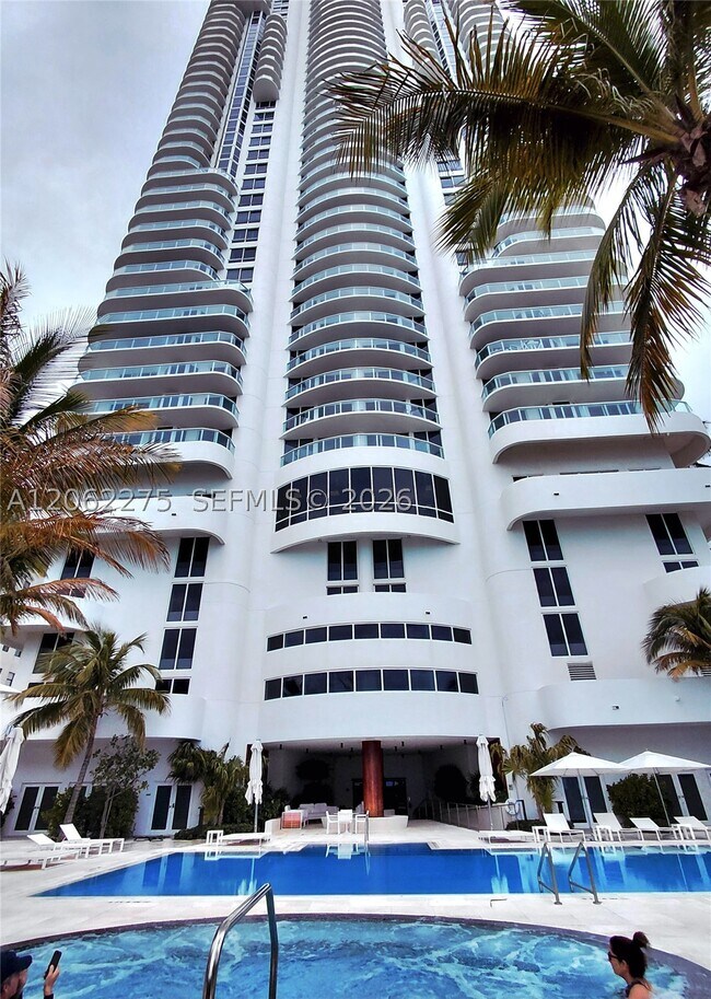 Building Photo - 6365 Collins Ave