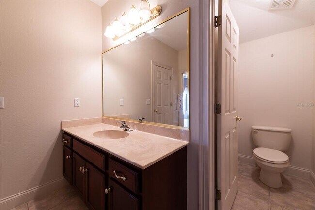 Building Photo - 10430 Birch Tree Ln