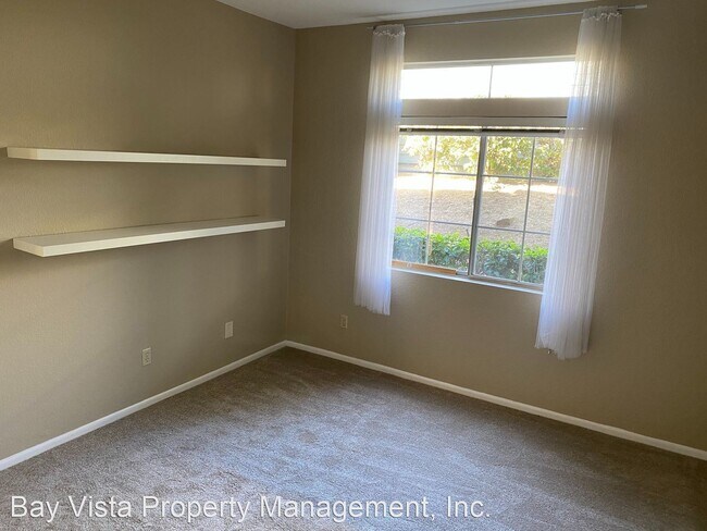 Building Photo - 8170 Mountain View Dr