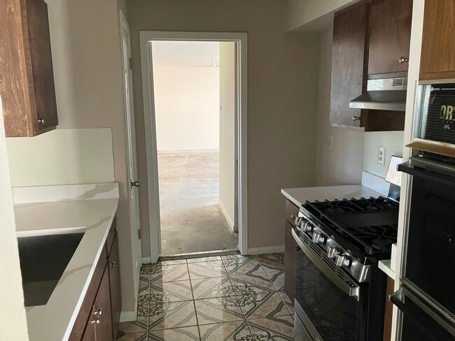 Building Photo - 1315 Peach Spring Dr