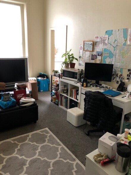 Building Photo - 5213 5th Ave