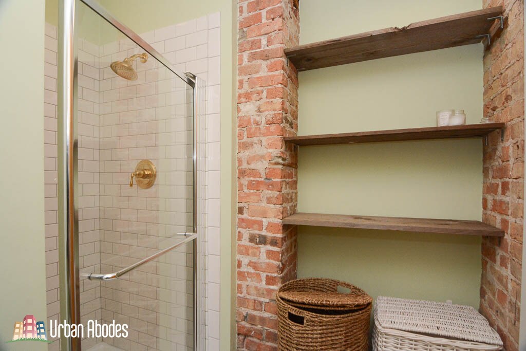 Building Photo - 1723 W Erie St