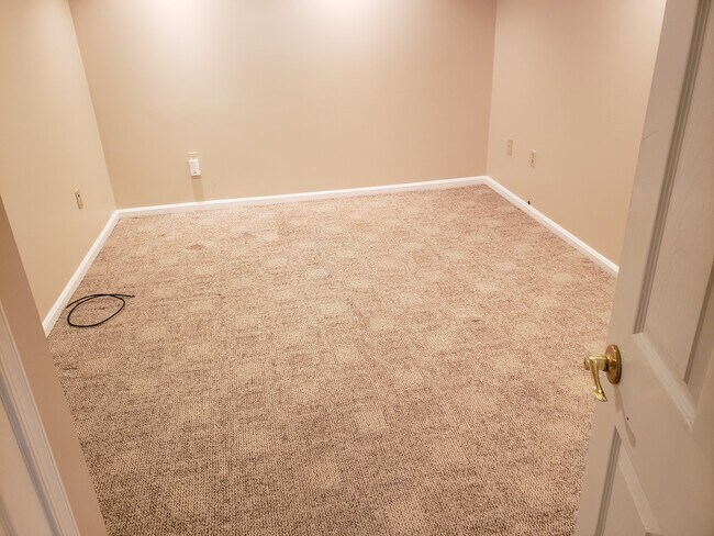 Building Photo - 3225 Magnolia Ridge Rd