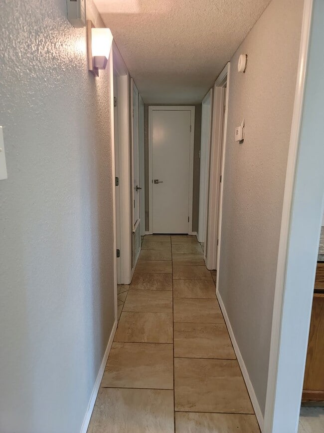 Building Photo - 1028 Chitwood St