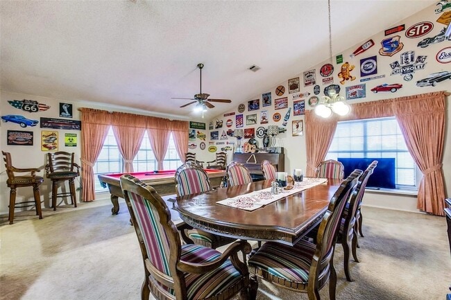 Building Photo - 9442 Willard St