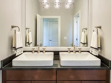 Building Photo - 705 Old Dairy Dr