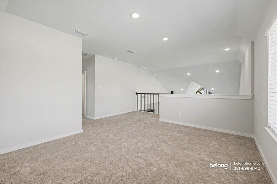 Building Photo - 21602 Tumble Mustard Ln