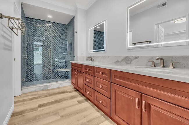 Building Photo - 28191 Newport Way