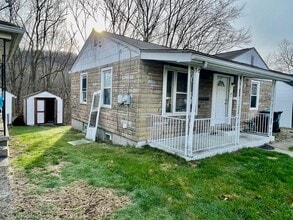 Building Photo - 2 bed 1 Bath- Aliquippa PA