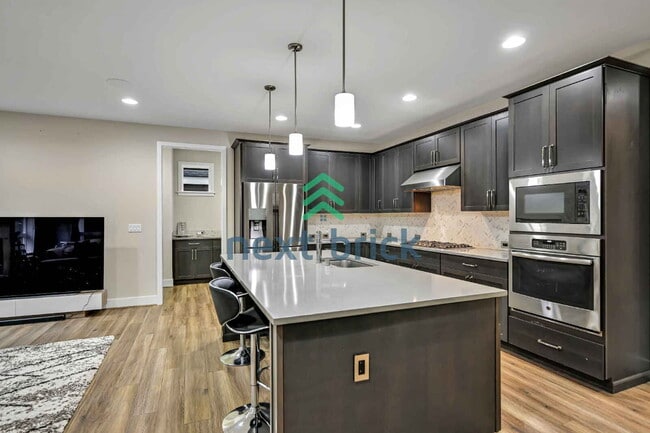 Building Photo - Stunning 4-Bedroom, 3-Bathroom East-Facing Cul-De-Sac Home in Laterra Estates