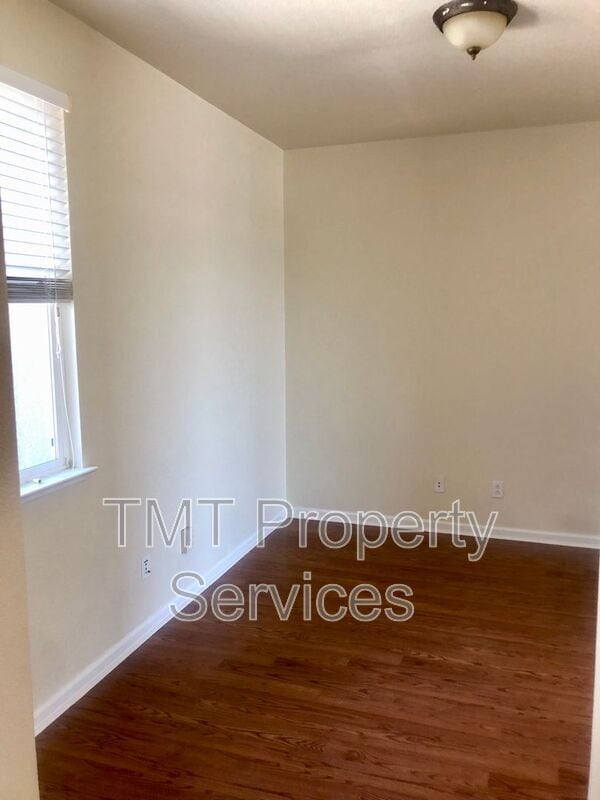 Building Photo - 2362 Dunsley Cir