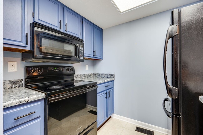 Building Photo - 1156 Bay Harbor Cir