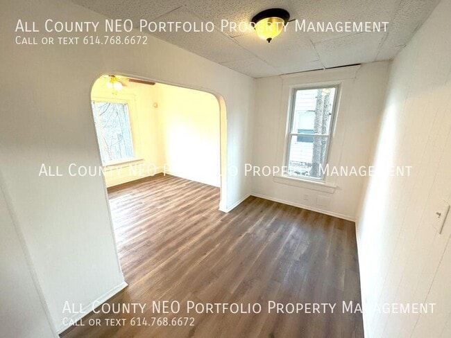 Building Photo - 2690 Sullivant Ave