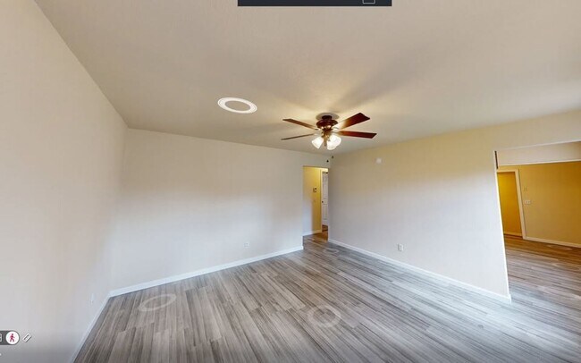 Building Photo - Charming Single Family Home