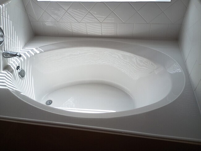 Building Photo - 3406 Golden Amber Ct