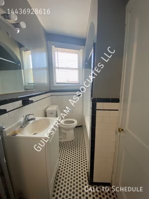 Building Photo - 3432 W Caton Ave