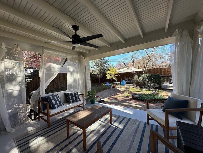Building Photo - 7119 Dalewood Ln