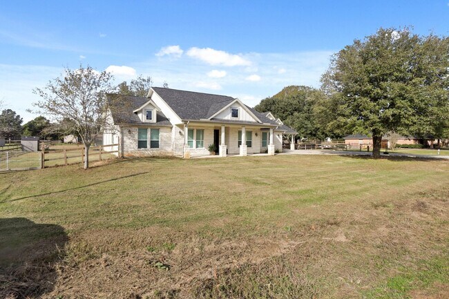 Primary Photo - 19503 Fisher Dr