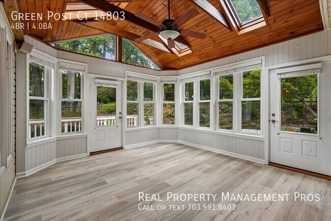 Building Photo - Green Post Ct 14803-