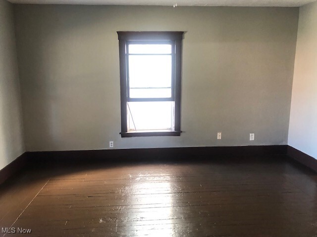 Building Photo - 1834 E 31st St