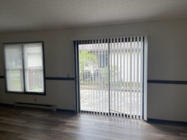 Building Photo - 1040 Salem Ct