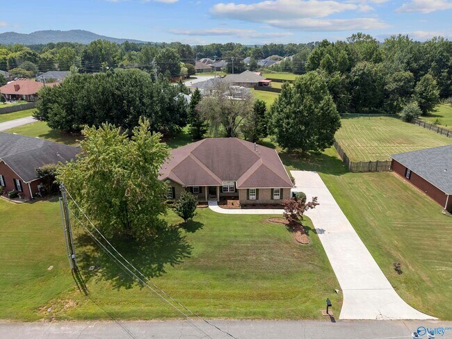 Building Photo - 122 Emory Dr