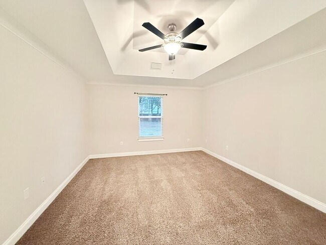 Building Photo - 2016 Salamanca St